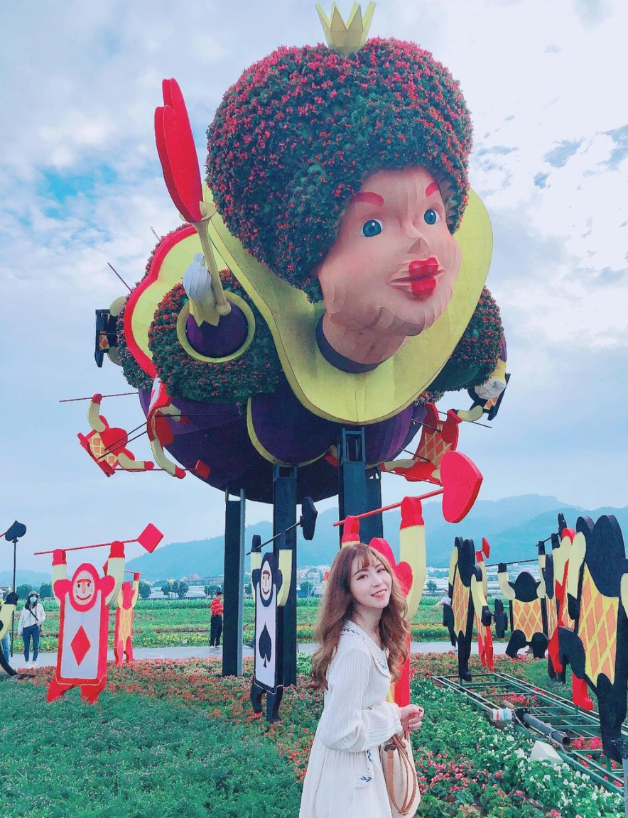 台中國際花毯節在新社花海/前往朝聖的Jane。 圖:翻攝Instagram/v7785623 台中國際花毯節在新社花海/前往朝聖的Jane。 圖:翻攝Instagram/v7785623