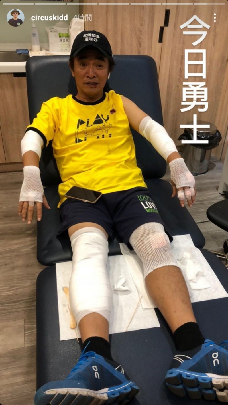 KID同在錄影現場,稱憲哥「今日勇士」。 圖:翻攝自KID IG KID同在錄影現場,稱憲哥「今日勇士」。 圖:翻攝自KID IG