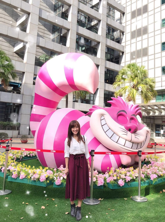 新府路、中山路口的妙妙貓。 圖:翻攝instagram/mikuhsu0417 新府路、中山路口的妙妙貓。 圖:翻攝instagram/mikuhsu0417