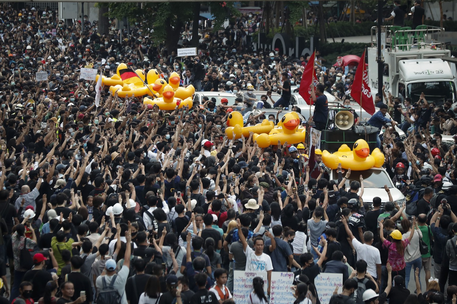 泰國學運出現「志願醫療小組」 協助抗議現場急救