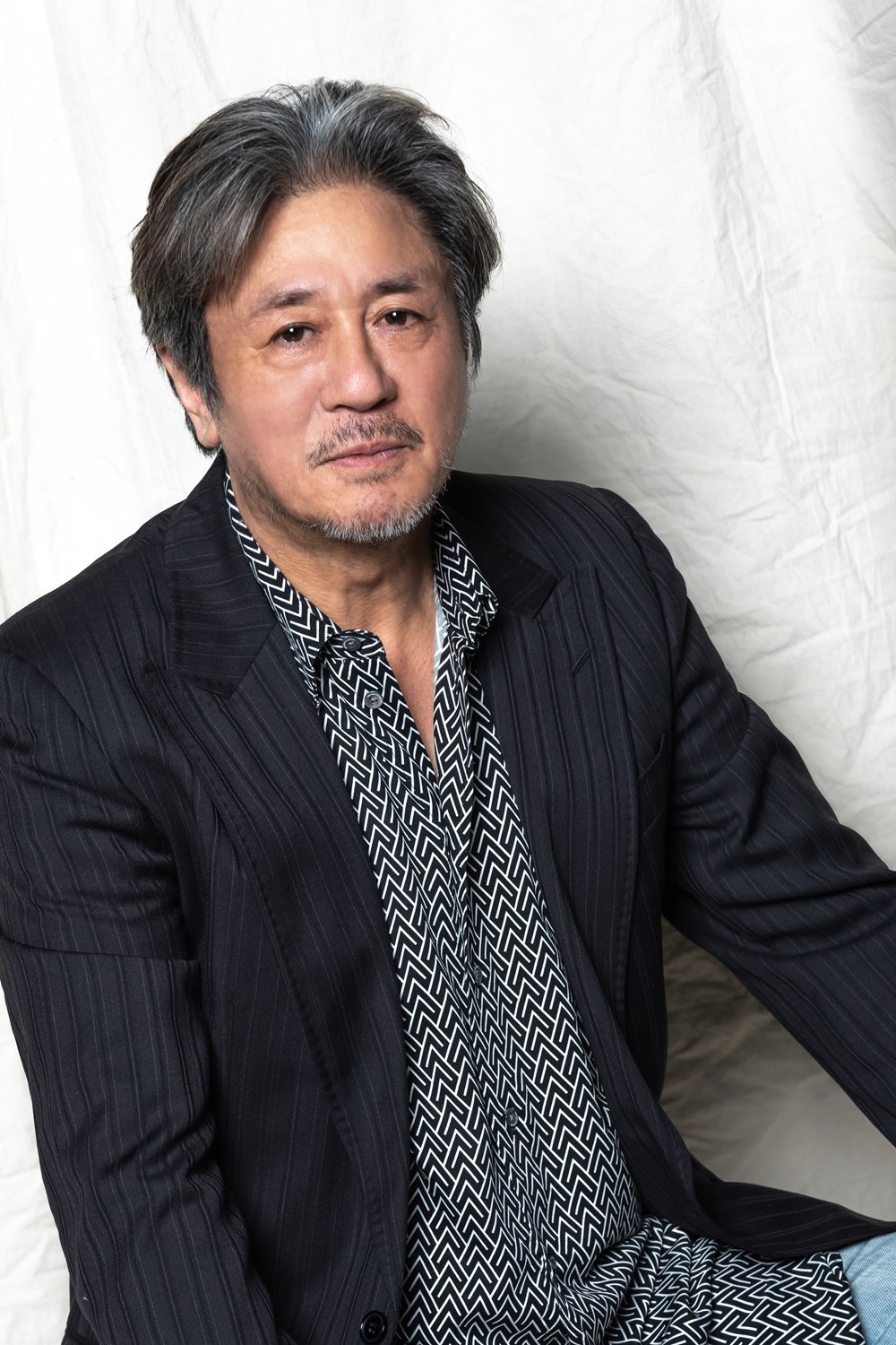 韓國重量級資深影帝崔岷植,也將時隔24年重回電視劇,引起韓網話題。 圖:翻攝自韓網 韓國重量級資深影帝崔岷植,也將時隔24年重回電視劇,引起韓網話題。 圖:翻攝自韓網