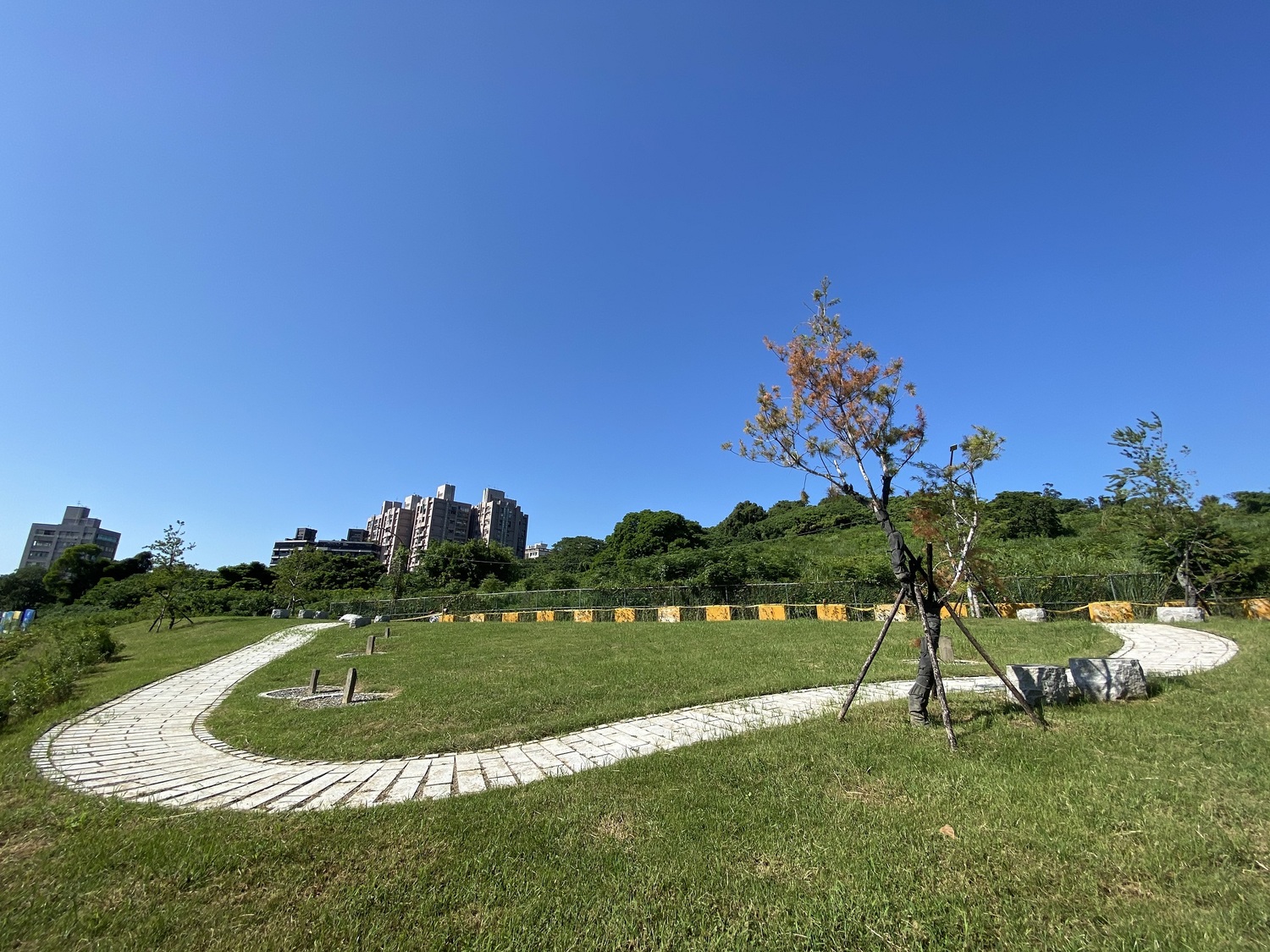 新北市淡水區「滬尾湖南勇古墓」已修復完成滬尾「湖南勇古蹟園」,自12月起開放。 圖:淡水古蹟博物館/提供 新北市淡水區「滬尾湖南勇古墓」已修復完成滬尾「湖南勇古蹟園」,自12月起開放。 圖:淡水古蹟博物館/提供