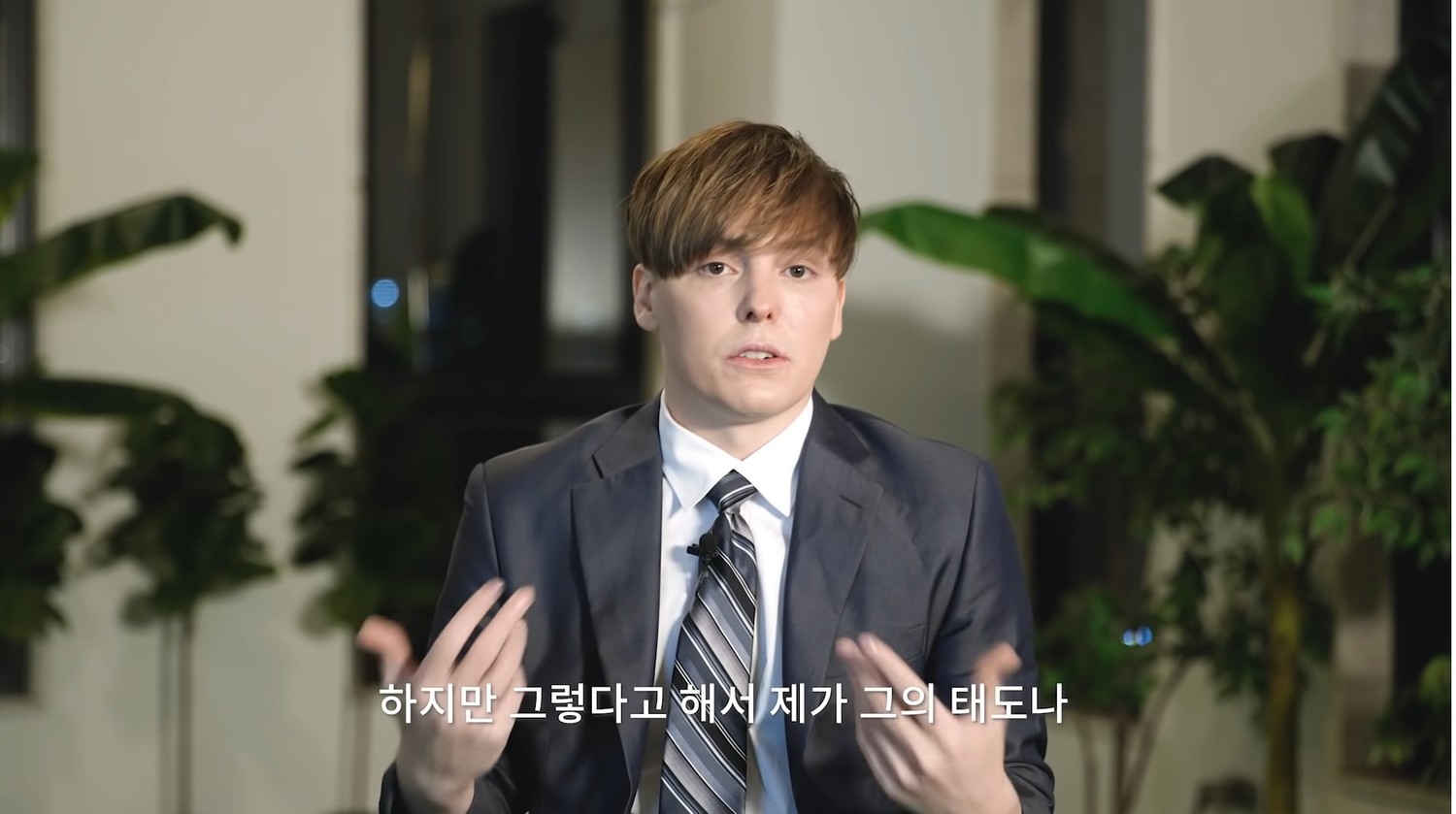 LS親自拍攝影片向近期事件受影響各方致歉。 圖:翻攝自Youtube LS親自拍攝影片向近期事件受影響各方致歉。 圖:翻攝自Youtube
