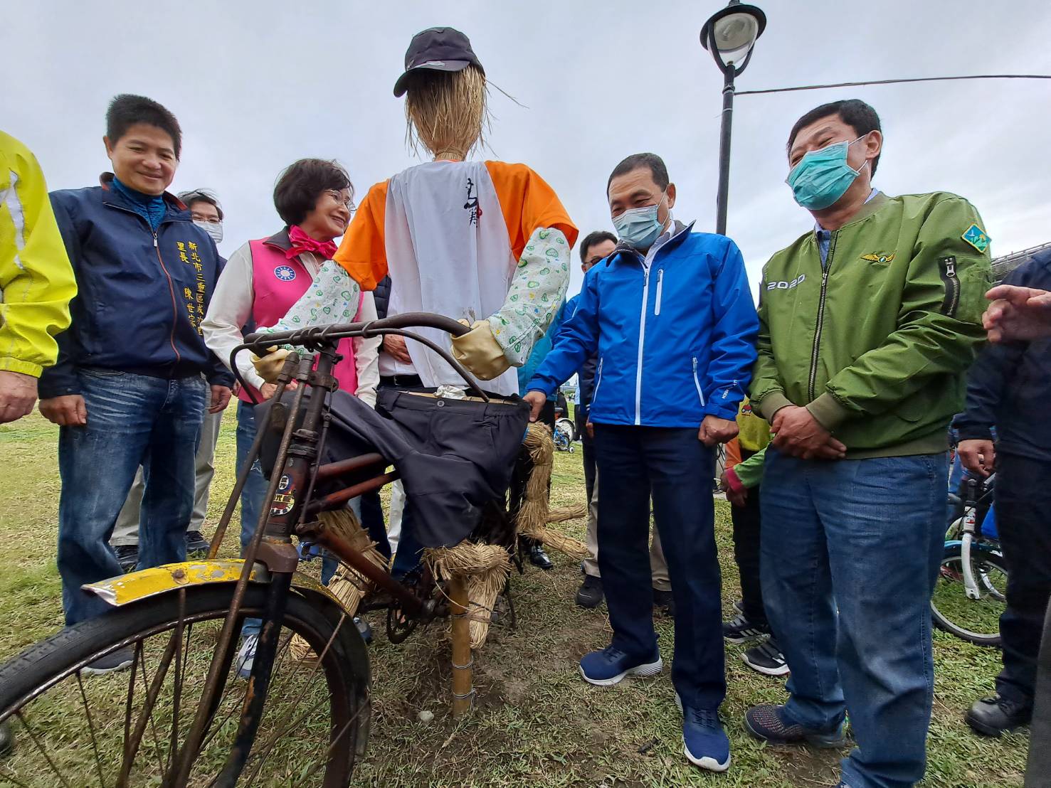 稻草人藝術裝置。 圖:新北市水利局提供 稻草人藝術裝置。 圖:新北市水利局提供