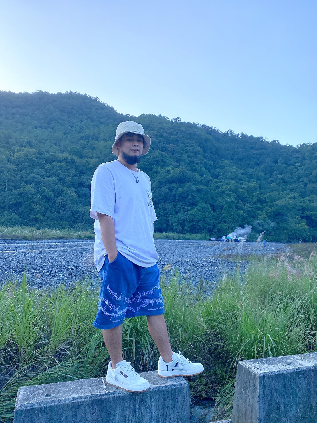 游否希以手機錄影紀錄生活短片而走紅,對於廠商網友的爆料,目前文章已經下架,雙方達成共識。 圖:海王天璽/提供 游否希以手機錄影紀錄生活短片而走紅,對於廠商網友的爆料,目前文章已經下架,雙方達成共識。 圖:海王天璽/提供
