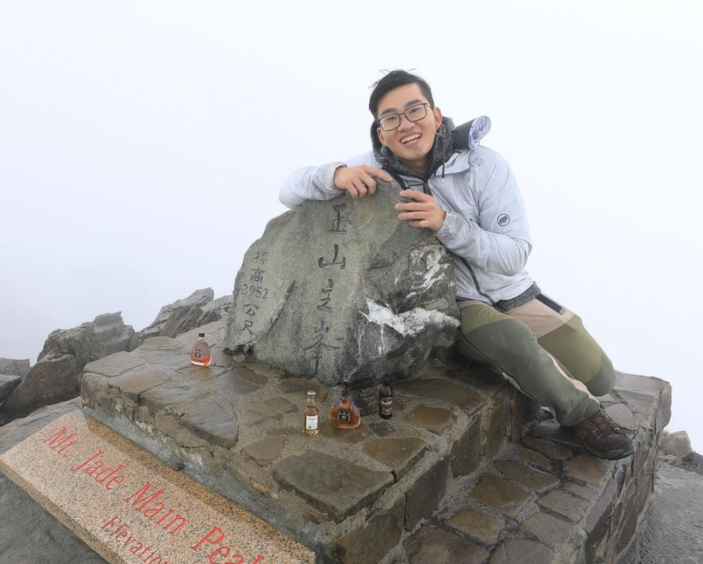 Joeman成就解鎖！一日攻頂台灣第一高峰「玉山」