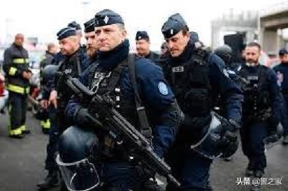 法國突發槍擊事件！ 3警察為救援中槍身亡、1掛彩