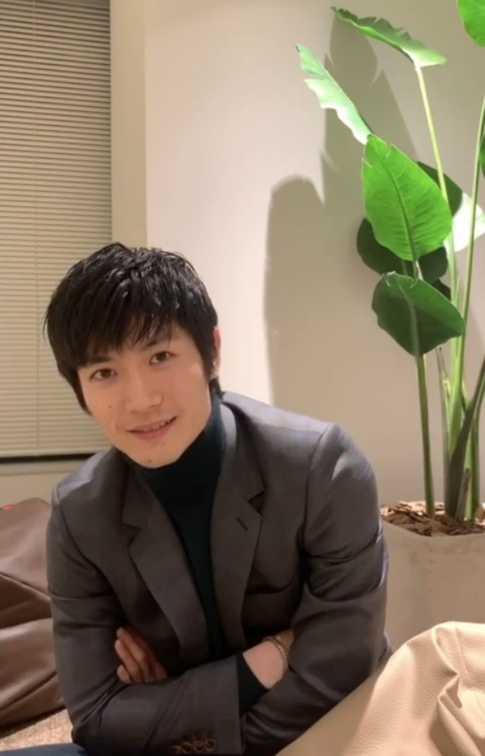 三浦春馬至今尚未安葬 父母爭奪上億遺產骨灰恐一分為二