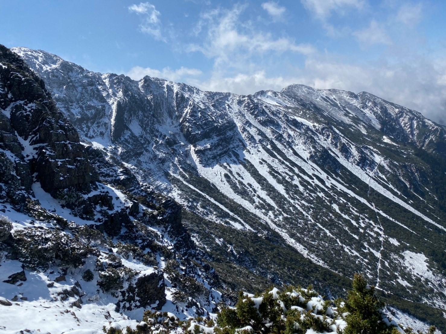 玉山國家公園(圖為過去雪景)。 圖:翻攝自玉山國家公園臉書 玉山國家公園(圖為過去雪景)。 圖:翻攝自玉山國家公園臉書