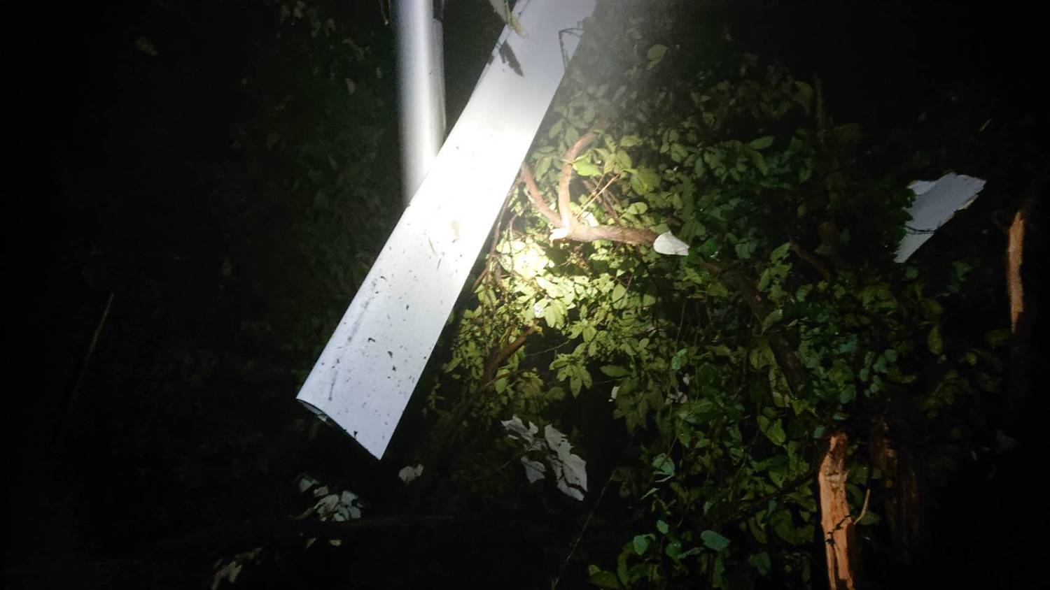 輕航機殘骸。 圖 翻攝自網路 輕航機殘骸。 圖 翻攝自網路