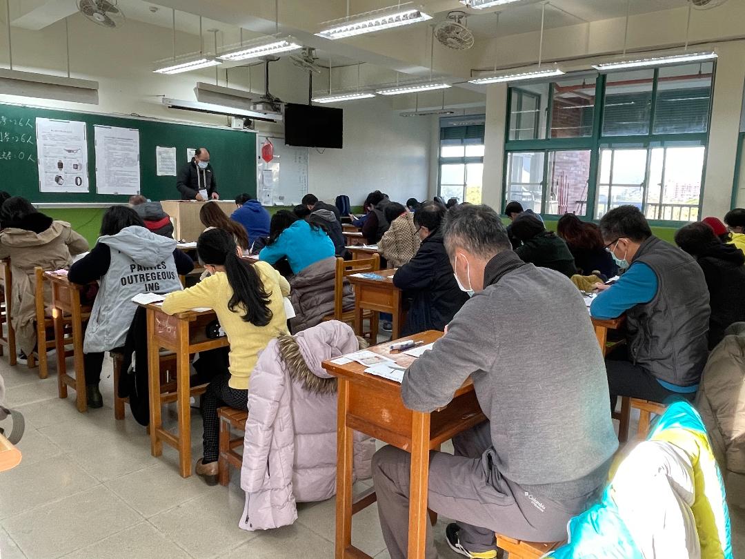 新北市國中小候用校長甄選共計126位教育人員報名,到考率約97.6 %。 圖:新北市教育局 / 提供 新北市國中小候用校長甄選共計126位教育人員報名,到考率約97.6 %。 圖:新北市教育局 / 提供