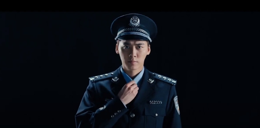 中國國家安全部推出形象短片,慶祝「人民警察節」,由中國藝人李易峰扮演中國國安人員。 中國國家安全部推出形象短片,慶祝「人民警察節」,由中國藝人李易峰扮演中國國安人員。