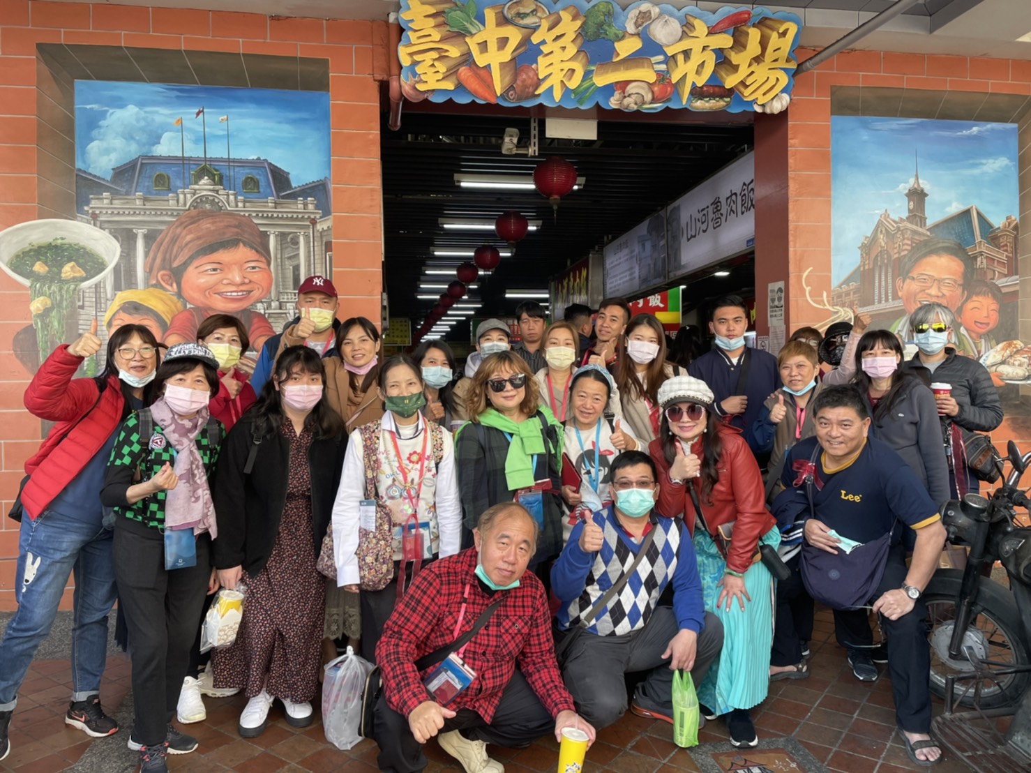 台中小旅行逛到第二市場。 台中市政府/提供 台中小旅行逛到第二市場。 台中市政府/提供