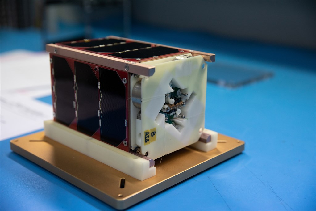 台灣團隊研製的飛鼠衛星、玉山衛星在24日晚間發射。圖為玉山衛星。 圖:國研院國家太空中心/提供 台灣團隊研製的飛鼠衛星、玉山衛星在24日晚間發射。圖為玉山衛星。 圖:國研院國家太空中心/提供