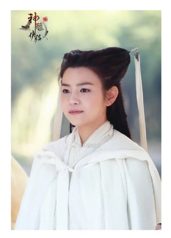 當年小龍女的造型備受網友批評。 圖:翻攝自微博 當年小龍女的造型備受網友批評。 圖:翻攝自微博