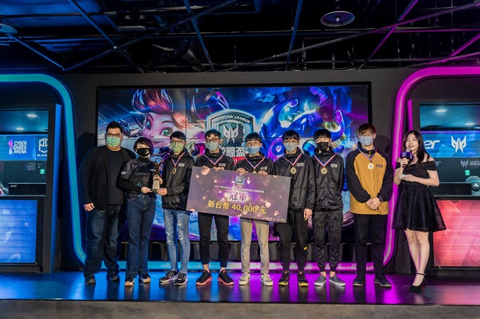 弘光科技大學順利蟬聯 Predator League《英雄聯盟》校際盃校隊賽總冠軍 圖:Garena/提供 弘光科技大學順利蟬聯 Predator League《英雄聯盟》校際盃校隊賽總冠軍 圖:Garena/提供