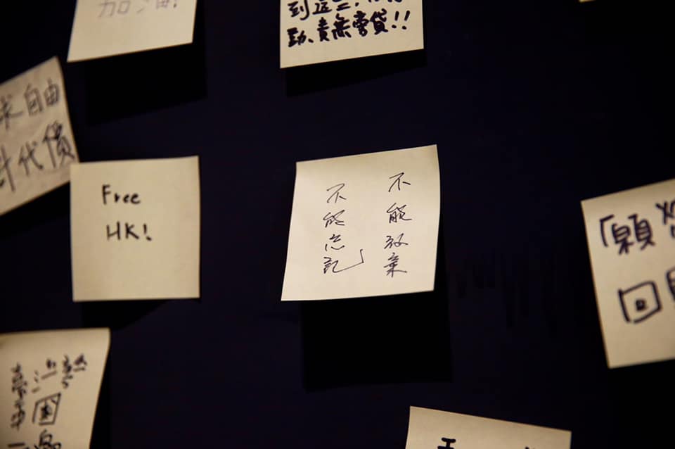 史哲希望所有人不要放棄自己的理想,也不要忘記曾經發生過的事情。 圖:擷取自高雄市政府文化局臉書 史哲希望所有人不要放棄自己的理想,也不要忘記曾經發生過的事情。 圖:擷取自高雄市政府文化局臉書