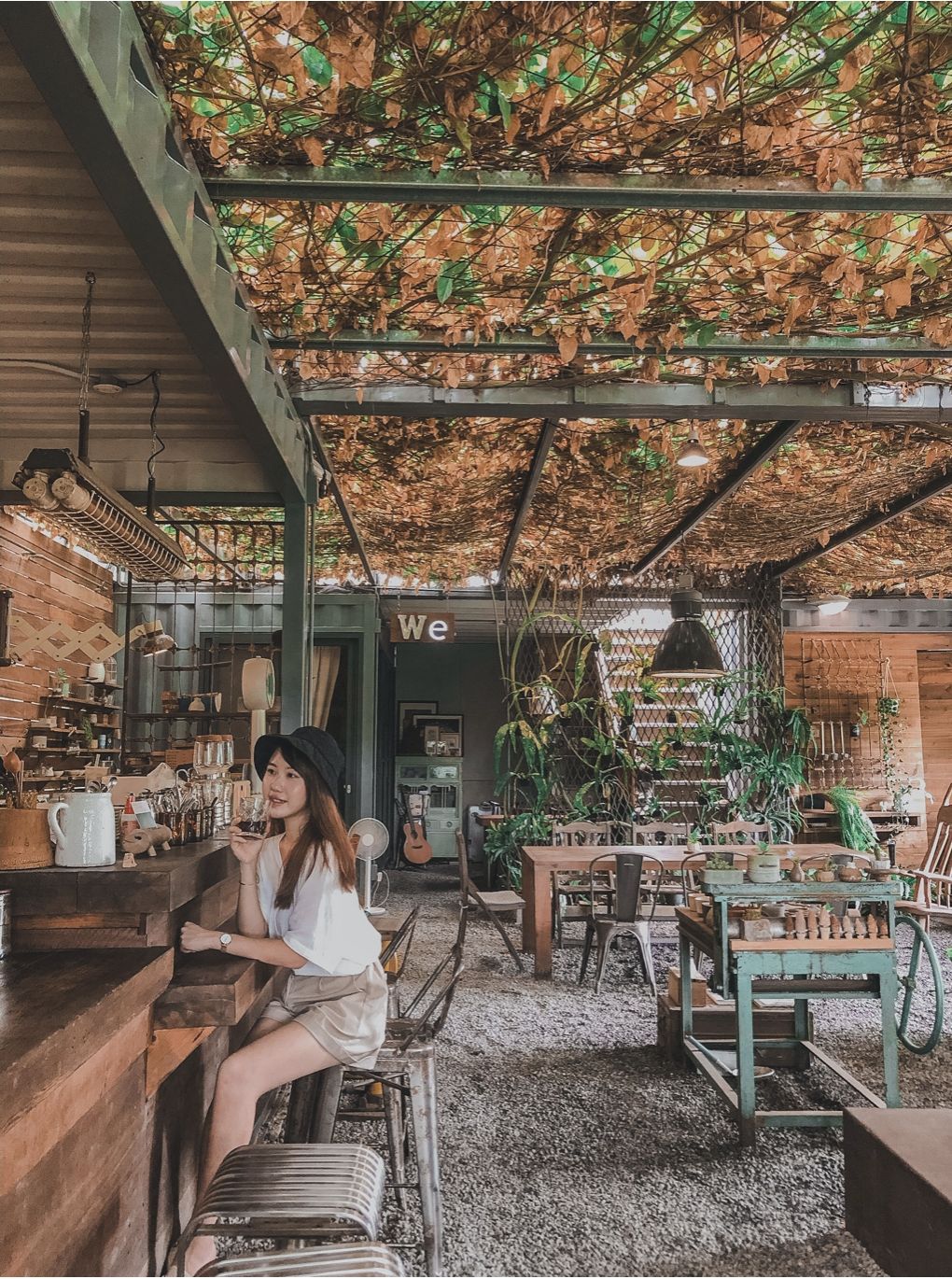 三芝的溫室咖啡廳─Papa在三芝,店名蘊含對父親的想念,店內有老闆精心準備的餐食與咖啡。 圖:新北市觀光旅遊局提供 三芝的溫室咖啡廳─Papa在三芝,店名蘊含對父親的想念,店內有老闆精心準備的餐食與咖啡。 圖:新北市觀光旅遊局提供