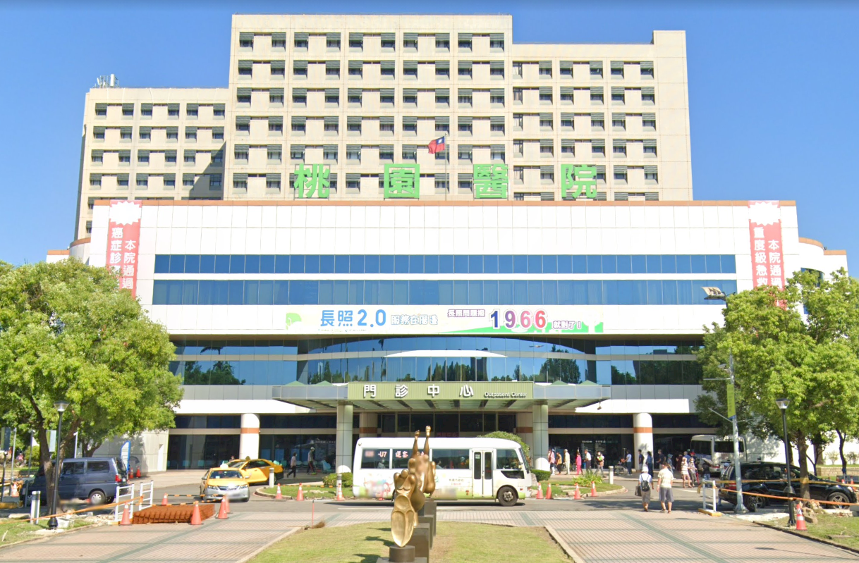 部桃事件無法及時掌握病人與陪探病者的關聯,造成21人確診、1人死亡的悲劇。 圖:翻攝自google map 部桃事件無法及時掌握病人與陪探病者的關聯,造成21人確診、1人死亡的悲劇。 圖:翻攝自google map