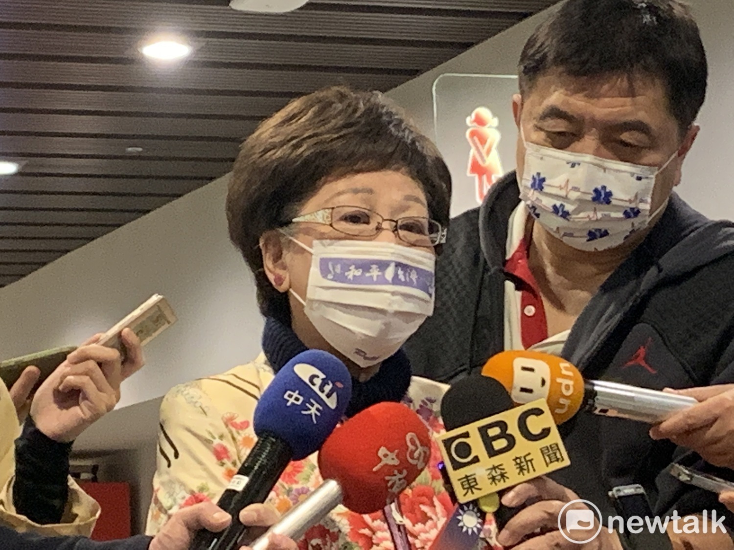 前副總統呂秀蓮出席2021婦女和平論壇。 圖:周煊惠 / 攝 前副總統呂秀蓮出席2021婦女和平論壇。 圖:周煊惠 / 攝