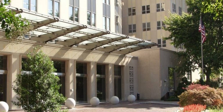 美國智庫布魯金斯學會(Brookings Institution)推測,兩國若不循過去的口氣,將引人質疑,美日聯盟的內涵和重要性已經在近年迅速提升,並且已對台海安全多此表達一致立場。 圖 : 翻攝自Brookings官網 美國智庫布魯金斯學會(Brookings Institution)推測,兩國若不循過去的口氣,將引人質疑,美日聯盟的內涵和重要性已經在近年迅速提升,並且已對台海安全多此表達一致立場。 圖 : 翻攝自Brookings官網