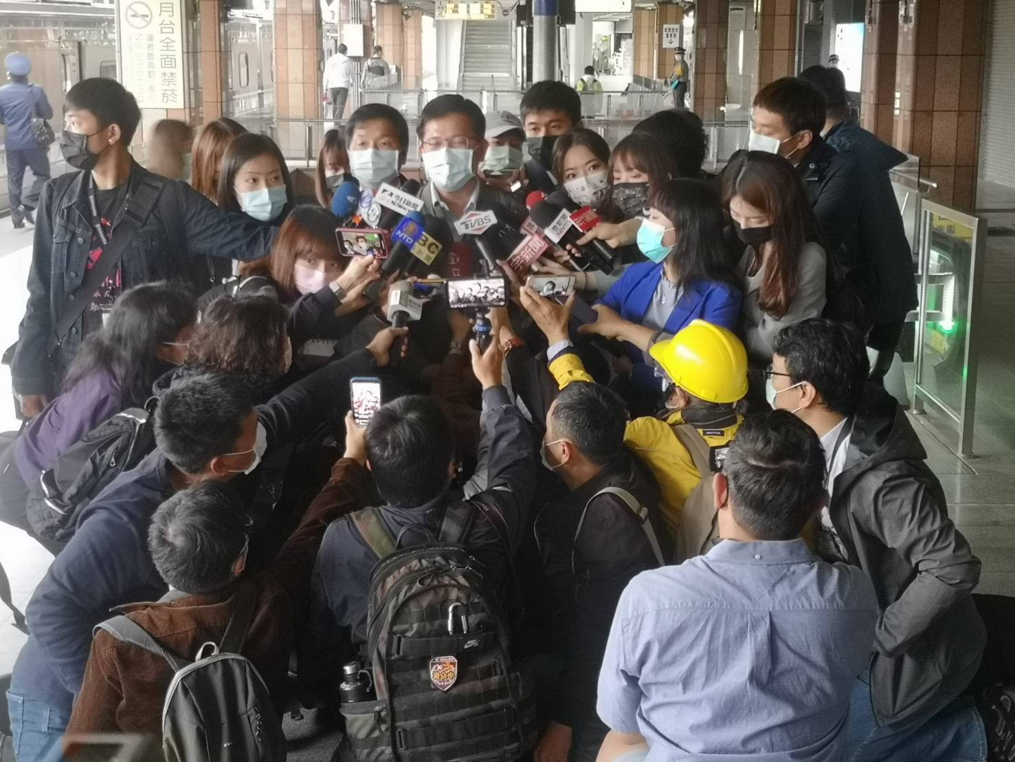 林佳龍表示在卸任前完成通車,是放下心中一塊大石。 圖:台鐵局/提供 林佳龍表示在卸任前完成通車,是放下心中一塊大石。 圖:台鐵局/提供