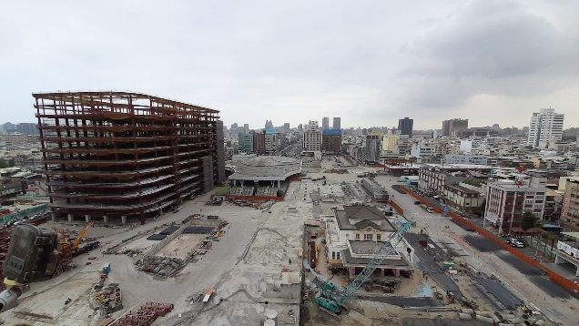 中博高架橋引道與主橋已全數拆除。 圖:高雄市工務局/提供 中博高架橋引道與主橋已全數拆除。 圖:高雄市工務局/提供