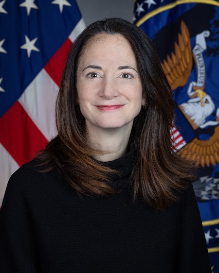 美國國家情報總監海恩斯(Avril Haines)昨(29)日指出,若美國從戰略模糊轉為明確表態願意對台海突發事件進行干預,中國會認為這是「嚴重破壞穩定」(deeply destabilizing)。 圖:翻攝自美國國家情報總監辦公室官網 美國國家情報總監海恩斯(Avril Haines)昨(29)日指出,若美國從戰略模糊轉為明確表態願意對台海突發事件進行干預,中國會認為這是「嚴重破壞穩定」(deeply destabilizing)。 圖:翻攝自美國國家情報總監辦公室官網