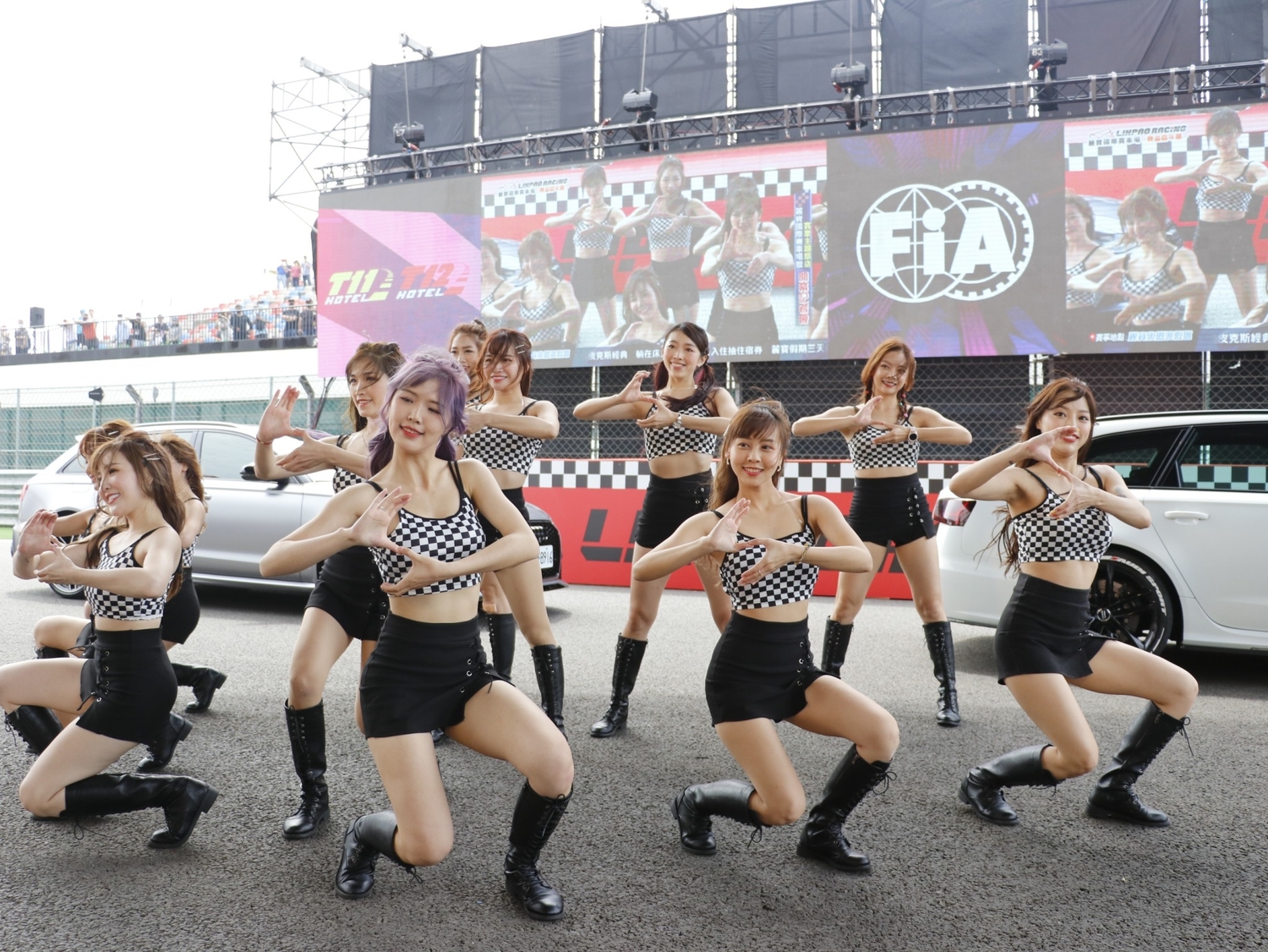 首支賽車女孩團體「浩星女孩」帶來精彩演出。 麗寶賽車場/提供 首支賽車女孩團體「浩星女孩」帶來精彩演出。 麗寶賽車場/提供