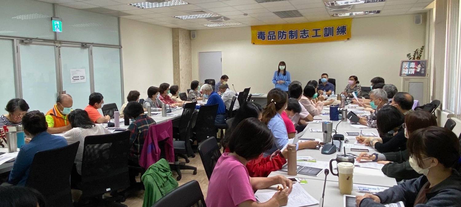 高雄市長陳其邁特指示毒防局研議專案,日前由毒防局邀請衛生局、警察局、勞工局、社會局、教育局五大毒防網絡單位,召開毒品案件預防復發跨局處會議 圖:高雄市毒防局提供 高雄市長陳其邁特指示毒防局研議專案,日前由毒防局邀請衛生局、警察局、勞工局、社會局、教育局五大毒防網絡單位,召開毒品案件預防復發跨局處會議 圖:高雄市毒防局提供