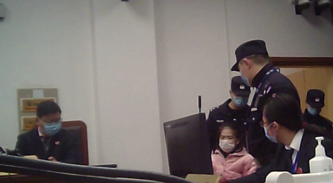中國記者張展在去年12月28日遭中國法院以「尋釁滋事」罪名判刑4年。 圖 : 翻攝自 王剑虹 推特 中國記者張展在去年12月28日遭中國法院以「尋釁滋事」罪名判刑4年。 圖 : 翻攝自 王剑虹 推特