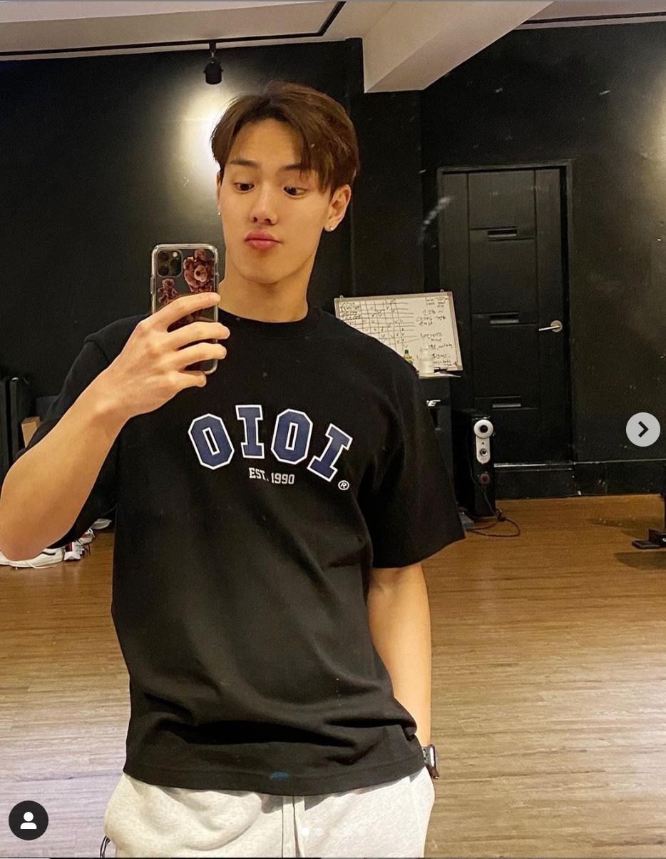 隊長Shownu因為個人健康的因素,將先中斷演藝工作。 圖:翻攝自Shownu IG 隊長Shownu因為個人健康的因素,將先中斷演藝工作。 圖:翻攝自Shownu IG
