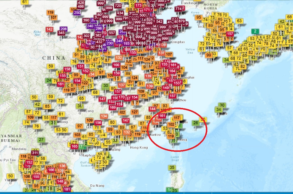 中國沙塵暴往東北移動,幾乎紫爆,台灣(紅圈處)好險遠離影響。 圖:翻攝自aqicn.org 中國沙塵暴往東北移動,幾乎紫爆,台灣(紅圈處)好險遠離影響。 圖:翻攝自aqicn.org