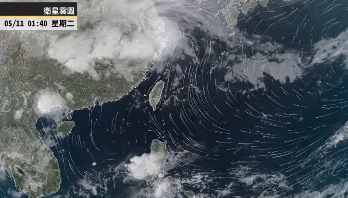 氣象專家彭啟明表示,因太平洋高壓盤踞在台灣上空,近10天全台都是高溫炎熱的天氣。 圖:翻攝自彭啟明臉書 氣象專家彭啟明表示,因太平洋高壓盤踞在台灣上空,近10天全台都是高溫炎熱的天氣。 圖:翻攝自彭啟明臉書
