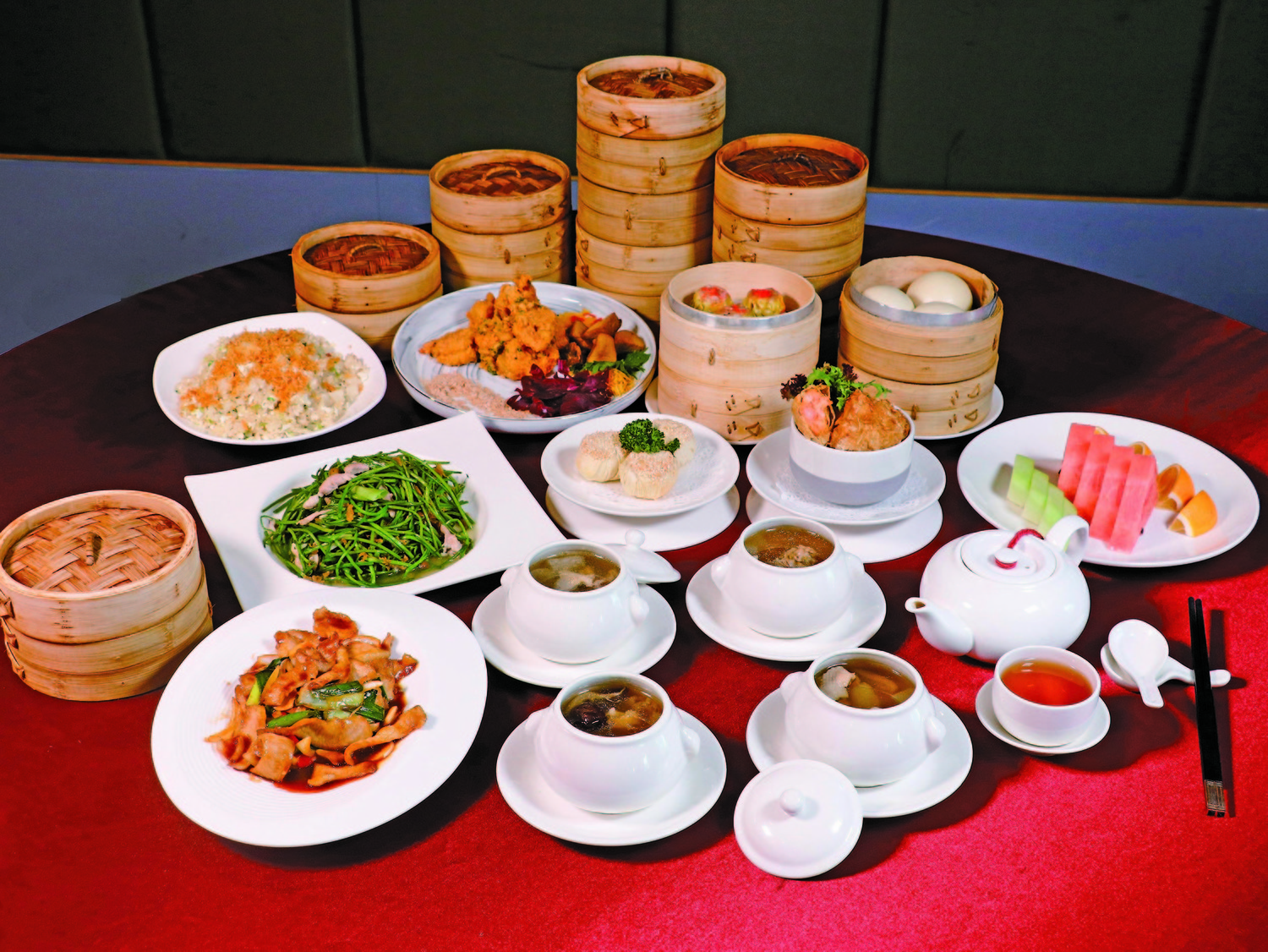 福粵樓推出小家庭「一茶一食一盅一籠」4人分享餐。 福容飯店/提供 福粵樓推出小家庭「一茶一食一盅一籠」4人分享餐。 福容飯店/提供