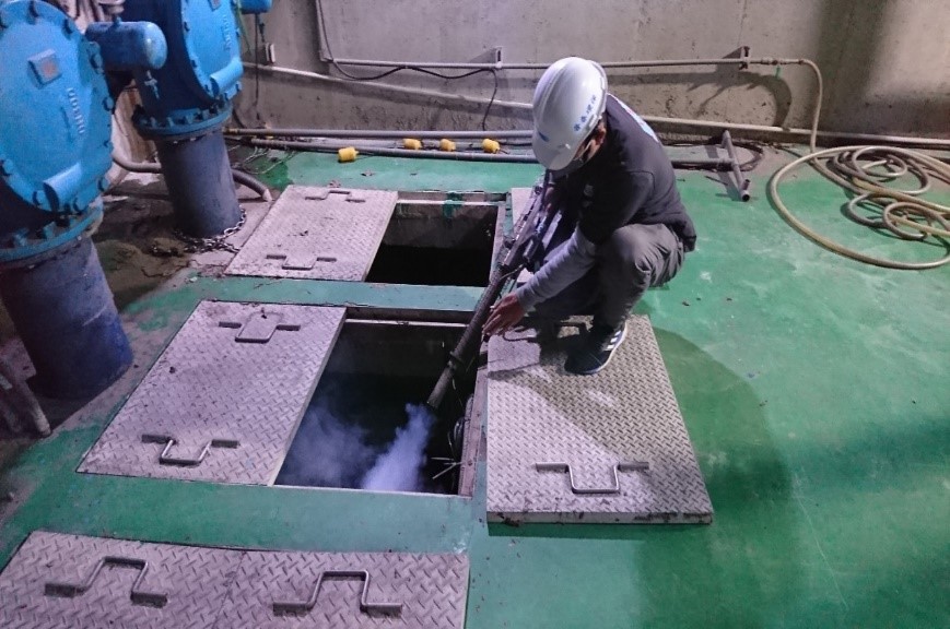 污水處理池槽消毒作業 圖:新北市水利局提供 污水處理池槽消毒作業 圖:新北市水利局提供