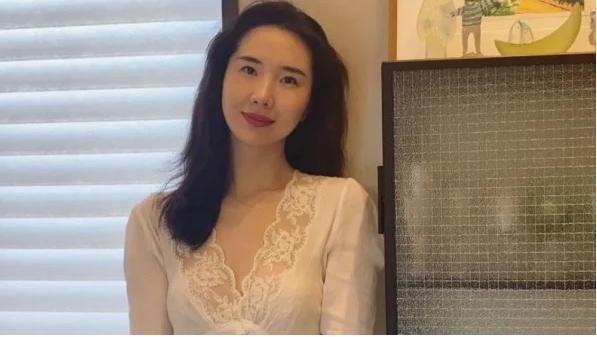 董經緯的女兒董揚。 圖 : 翻攝自微博 董經緯的女兒董揚。 圖 : 翻攝自微博