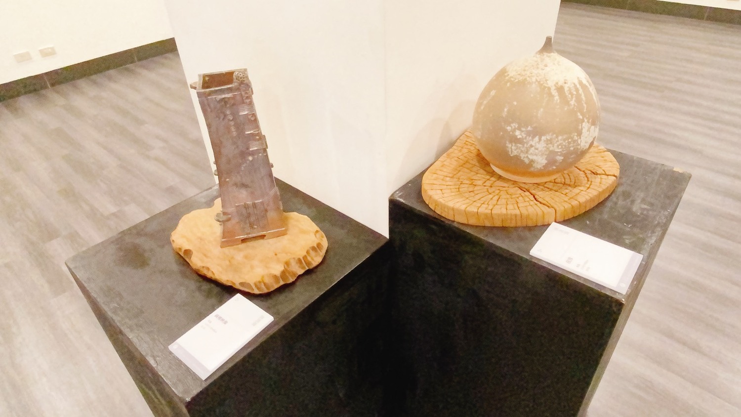平安美好-新北市現代藝術協會2021會員聯展雕塑作品 圖:新北市文化局提供 平安美好-新北市現代藝術協會2021會員聯展雕塑作品 圖:新北市文化局提供