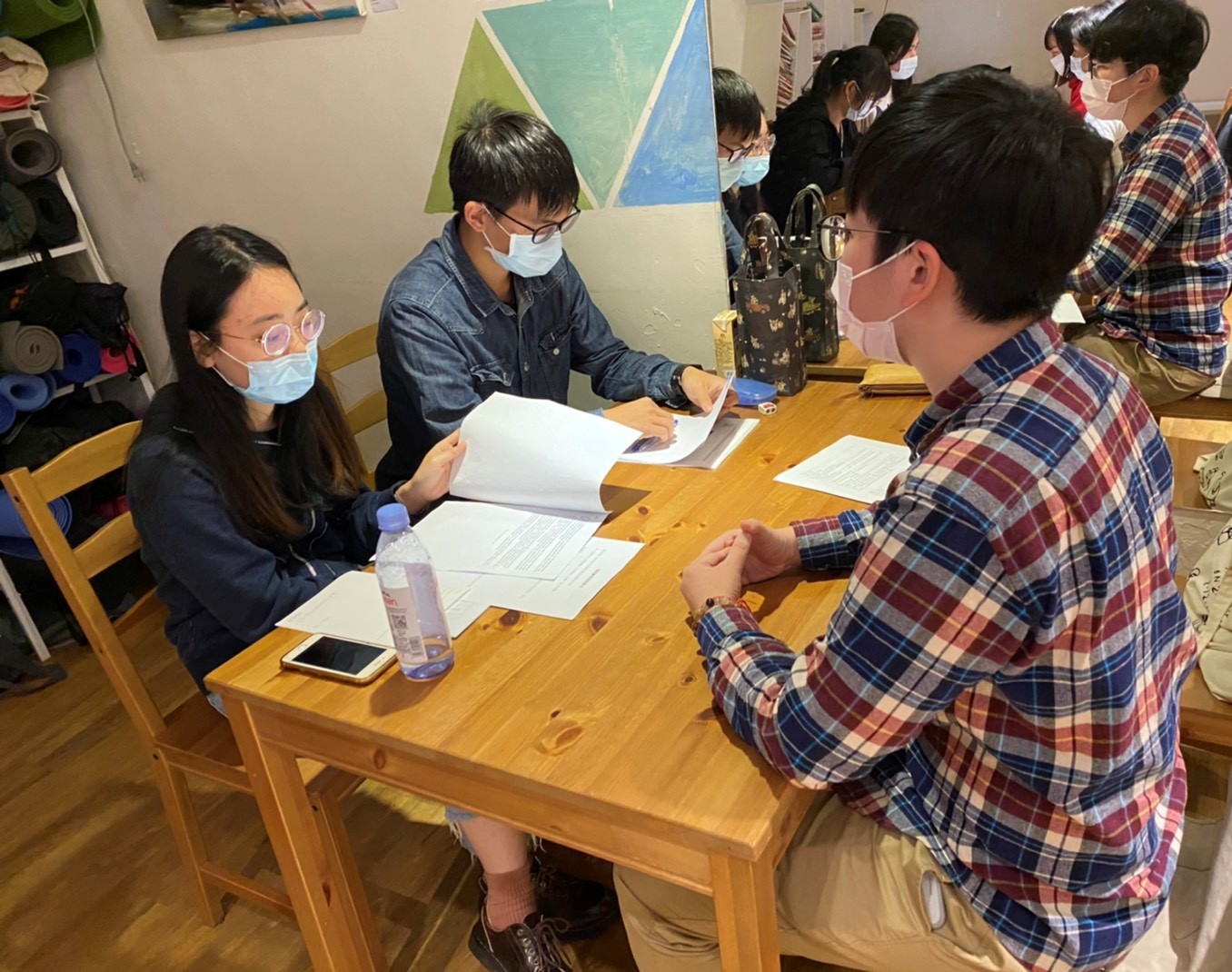 新北就服處以面試演練加強青年就業力 圖:新北市就服處提供 新北就服處以面試演練加強青年就業力 圖:新北市就服處提供