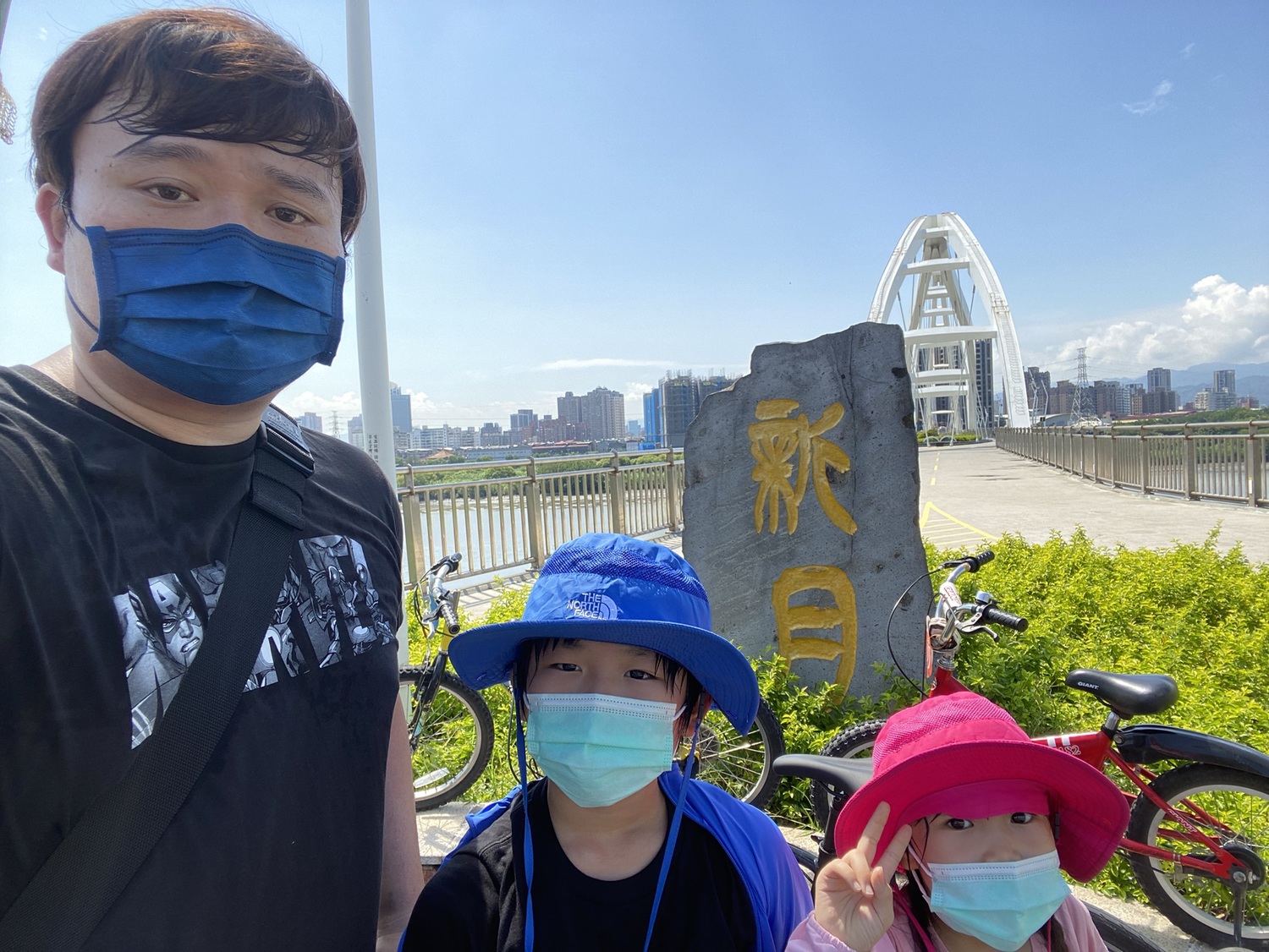 相約來新月橋騎車。 圖:新北市水利局提供 相約來新月橋騎車。 圖:新北市水利局提供