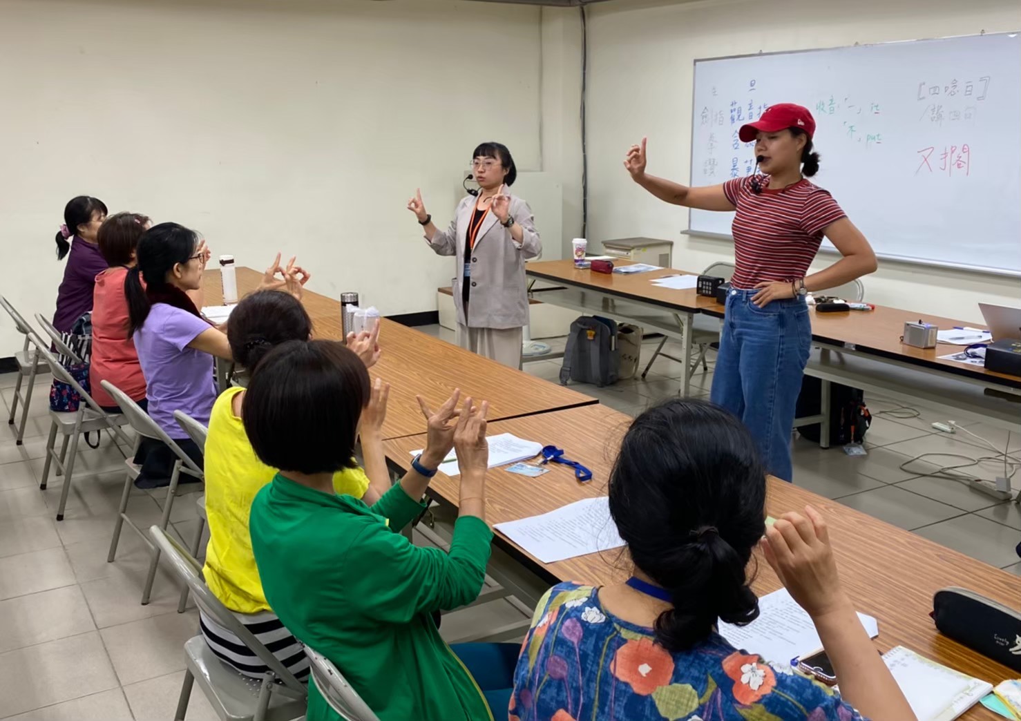 歡迎市民朋友踴躍報名參加,一同看見歌仔戲曲的門道、踏入戲曲的瑰麗曲徑。 圖:新北市文化局提供 歡迎市民朋友踴躍報名參加,一同看見歌仔戲曲的門道、踏入戲曲的瑰麗曲徑。 圖:新北市文化局提供