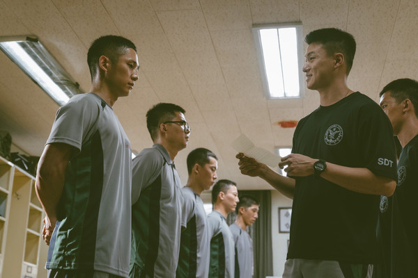 北韓官媒公開影評《D.P逃兵追緝令》。 圖:Netflix提供 北韓官媒公開影評《D.P逃兵追緝令》。 圖:Netflix提供