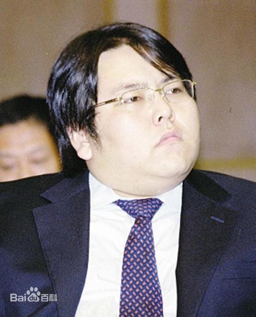 曾是山西首富稱號的李兆會,現金卻淪為懸賞通緝犯。 圖:擷取自百度百科 曾是山西首富稱號的李兆會,現金卻淪為懸賞通緝犯。 圖:擷取自百度百科