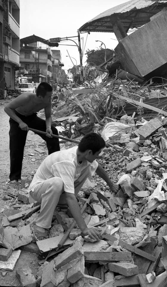 22年前「921大地震」,災後的斷垣殘壁。 圖:新故鄉文教基金會提供 22年前「921大地震」,災後的斷垣殘壁。 圖:新故鄉文教基金會提供