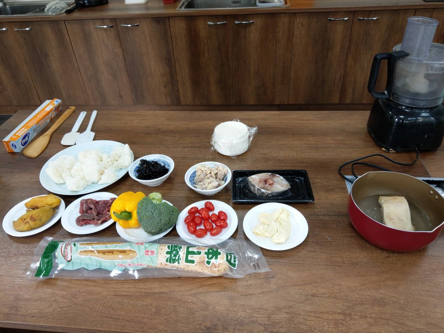 鮮食蔬果中含豐富抗氧化物質對毛寶貝健康很有幫助。 圖:新北市動保處提供 鮮食蔬果中含豐富抗氧化物質對毛寶貝健康很有幫助。 圖:新北市動保處提供