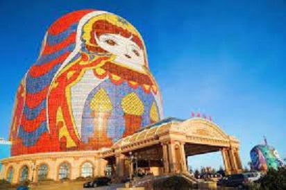 位於中國內蒙古的「俄羅斯娃娃」形狀的旅館。 圖 : 翻攝自KKNews 位於中國內蒙古的「俄羅斯娃娃」形狀的旅館。 圖 : 翻攝自KKNews