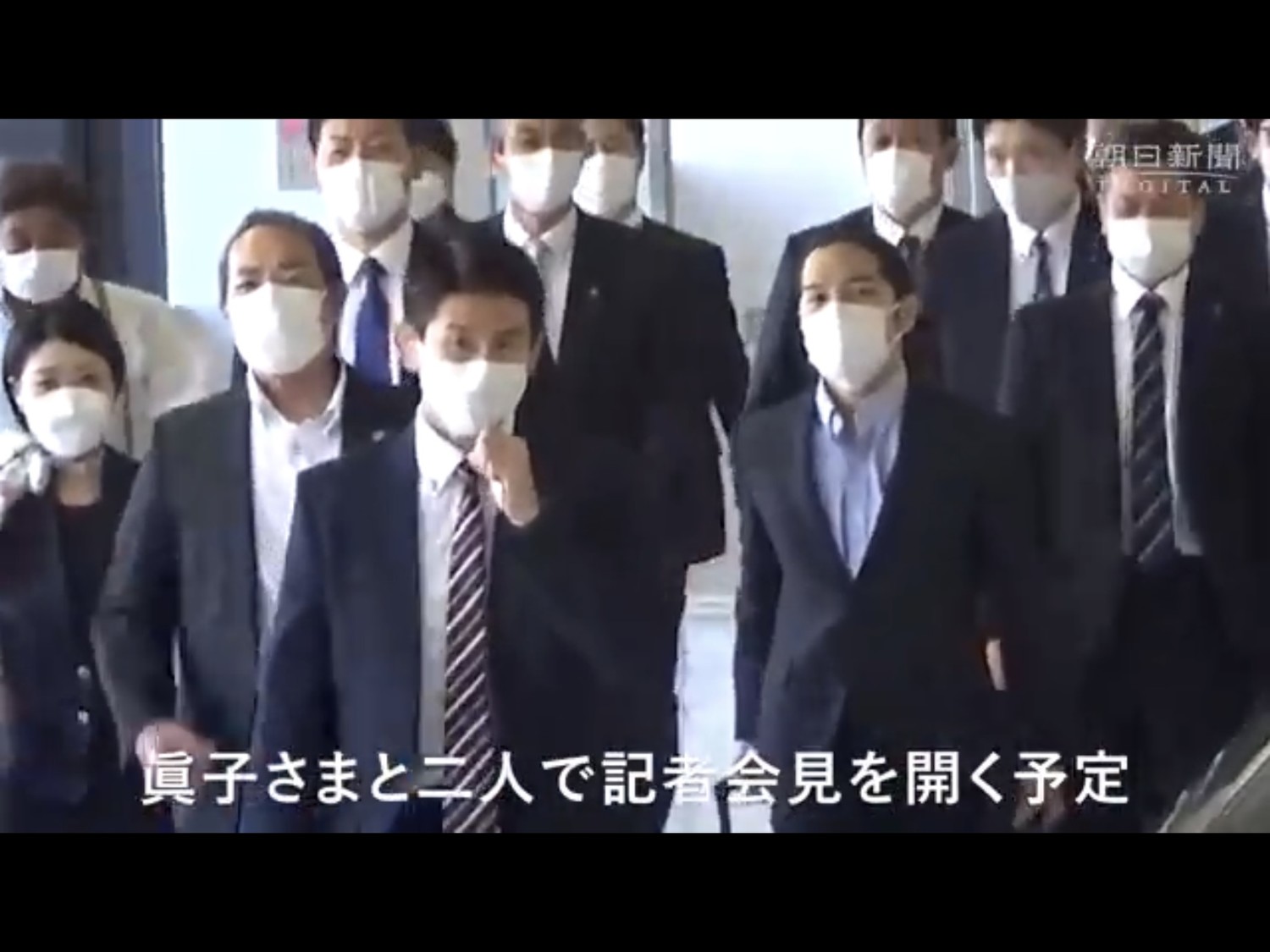 小室圭在11日防疫隔離二週期滿後,將會擇期跟真子舉行記者會。 圖:攝自朝日新聞官網 小室圭在11日防疫隔離二週期滿後,將會擇期跟真子舉行記者會。 圖:攝自朝日新聞官網