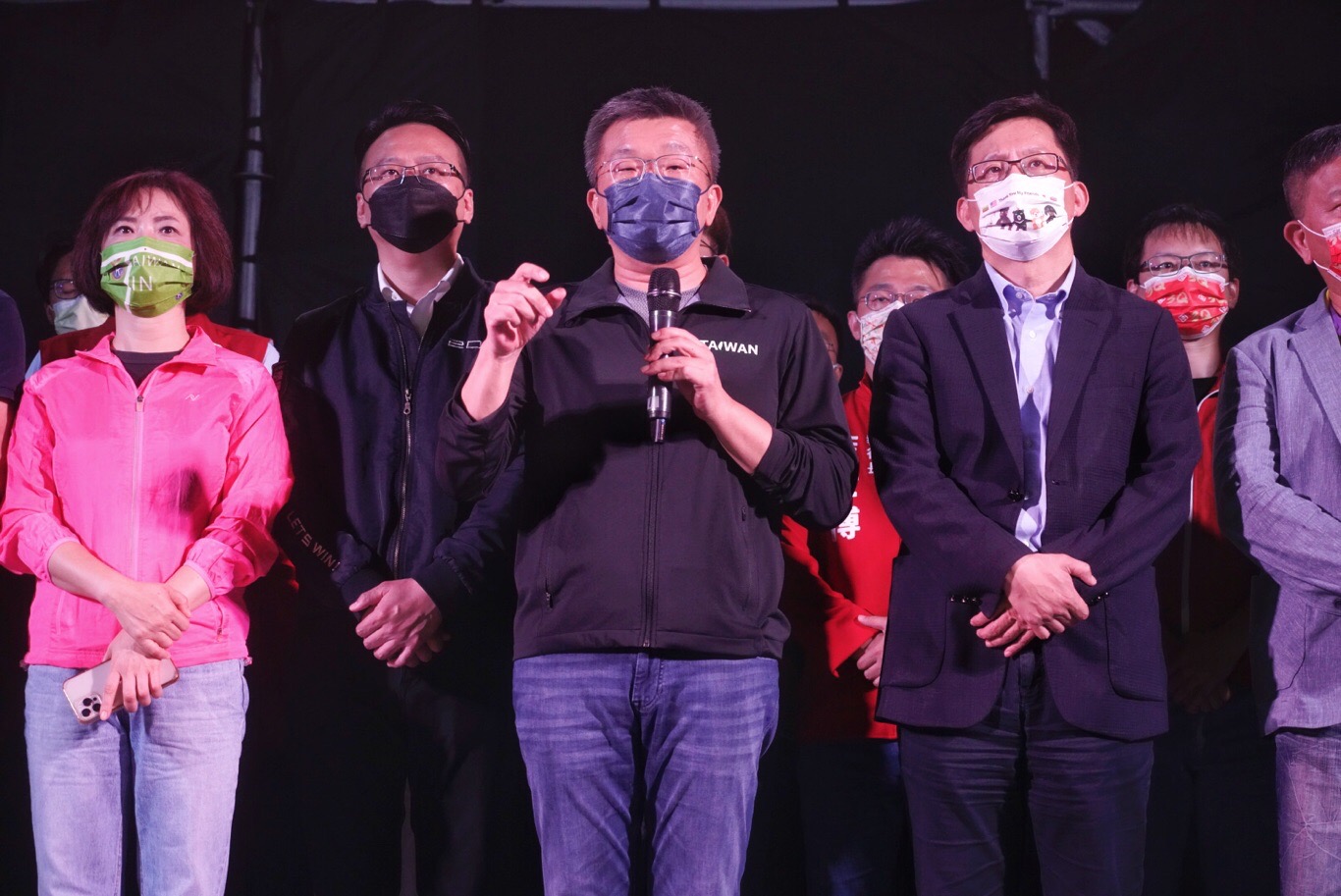 立法院副長院蔡其昌晚間抵達陳柏惟開票現場。 圖:張良一/攝 立法院副長院蔡其昌晚間抵達陳柏惟開票現場。 圖:張良一/攝