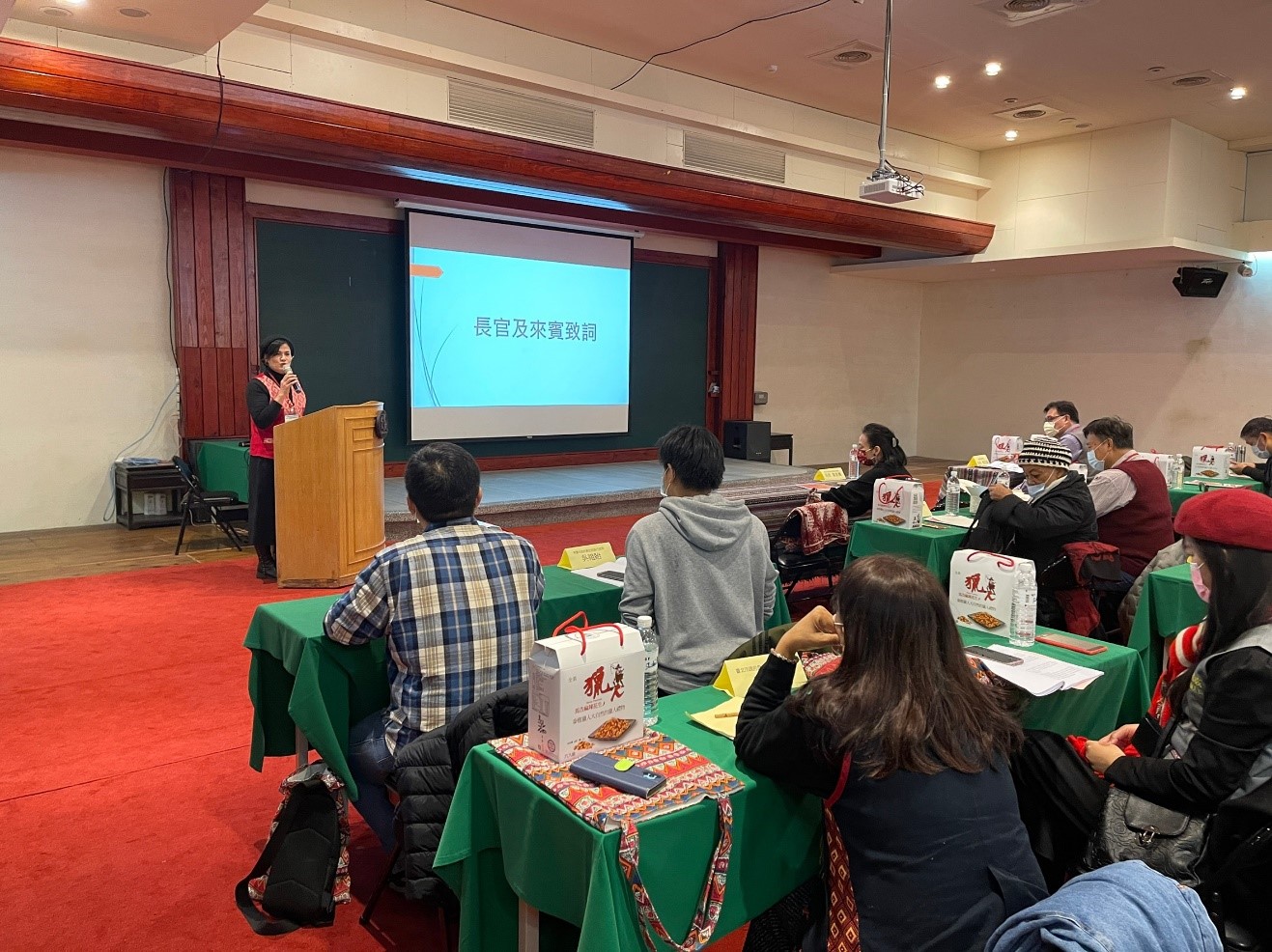 語推人員熱情參與研習。 圖:新北市原民局提供 語推人員熱情參與研習。 圖:新北市原民局提供