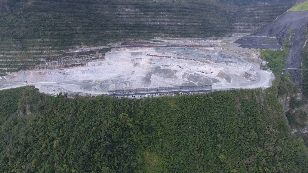 亞泥空拍圖。 圖:地球公民基金會提供 亞泥空拍圖。 圖:地球公民基金會提供
